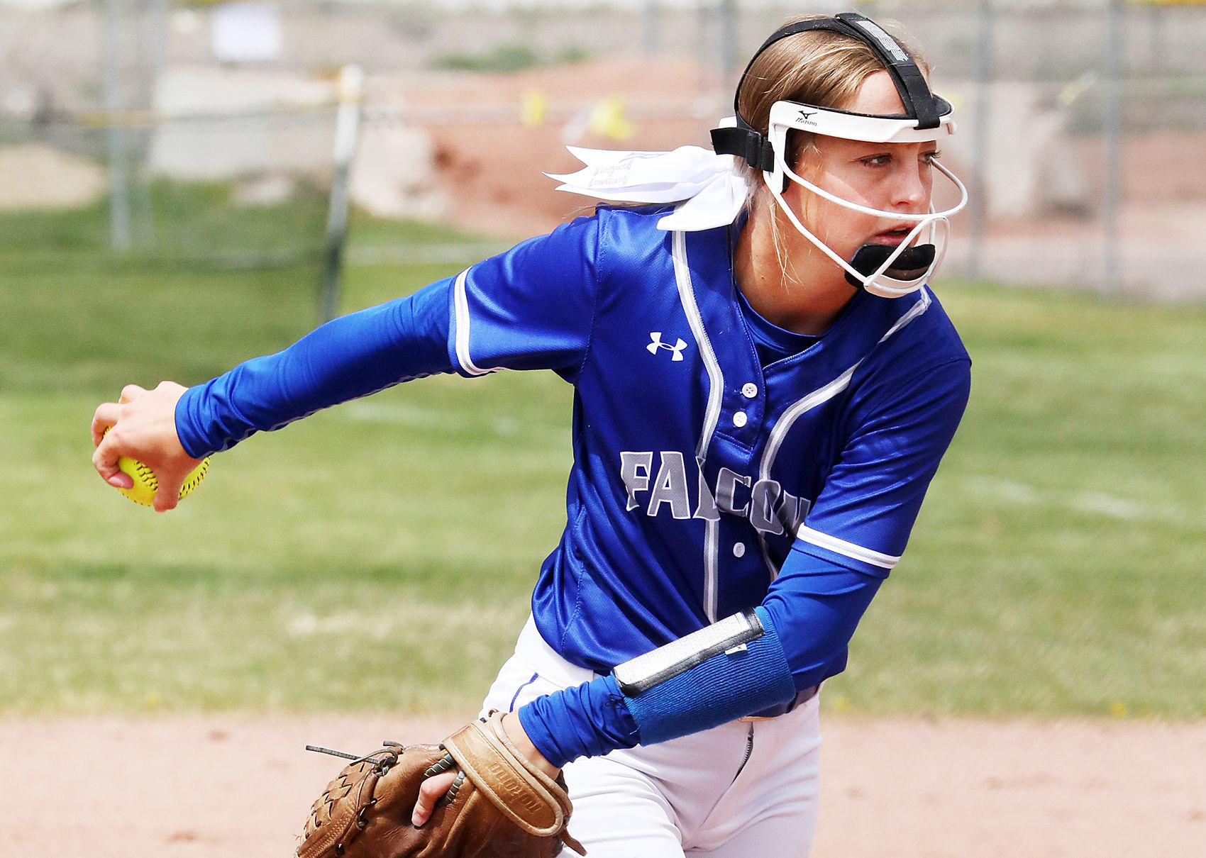 Raegan Harper pitches